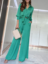 Conjunto de dos piezas de camisa de manga larga con solapa y pantalón elástico de cintura alta y pierna ancha